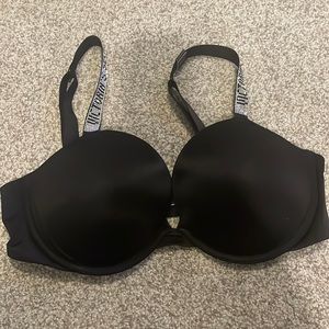 Victoria Secret Black PUSH UP Bra! NEVER WORN